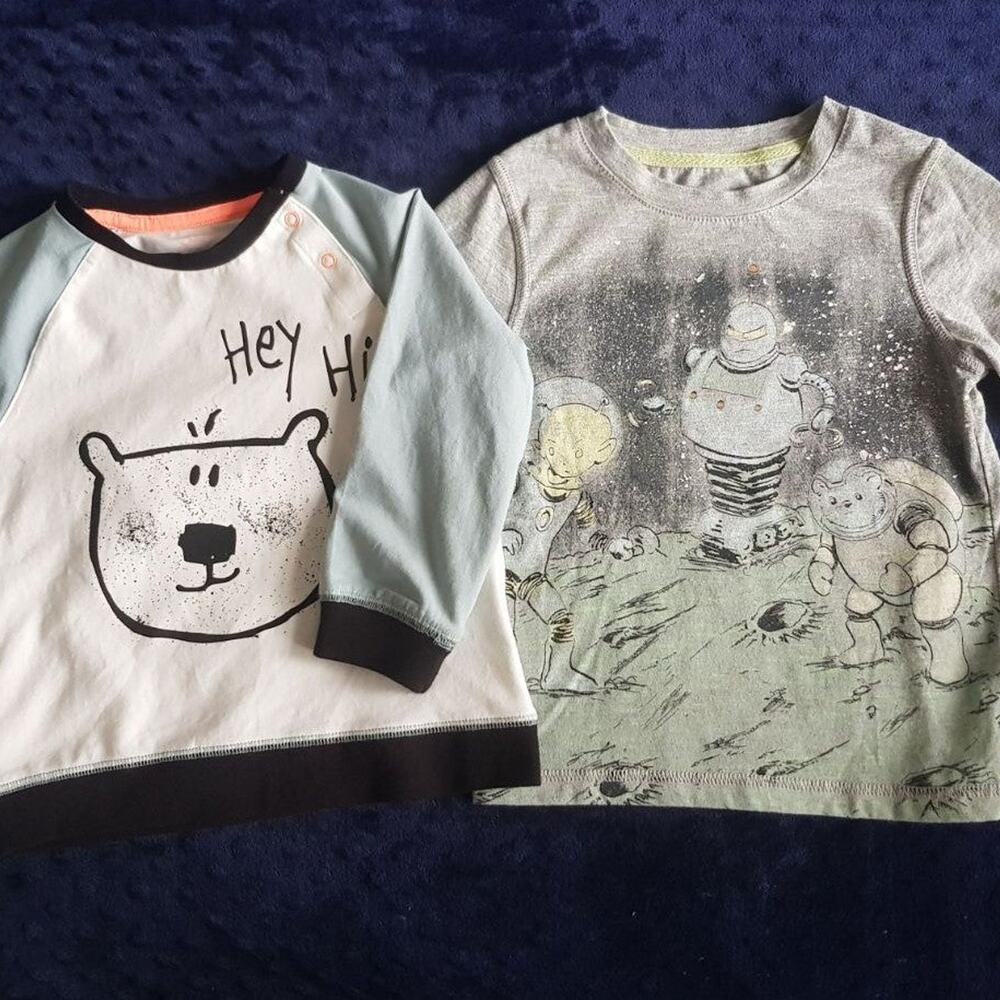 Bundle of two cute toddler longsleves size 3